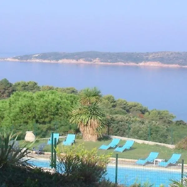 RESIDENCE ELLADA 2 PISCINE PLAGE VUE MER, hotel in Cargèse