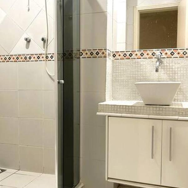 Apartamento Completo no Posto 6 - Foto 3