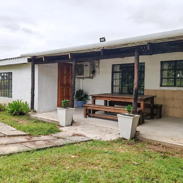 Claymore Country Cottage, hotel di Winterton