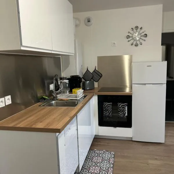 2 bedrooms proche Paris/CDG/Bourget/Parc des expo, khách sạn ở Le Blanc-Mesnil