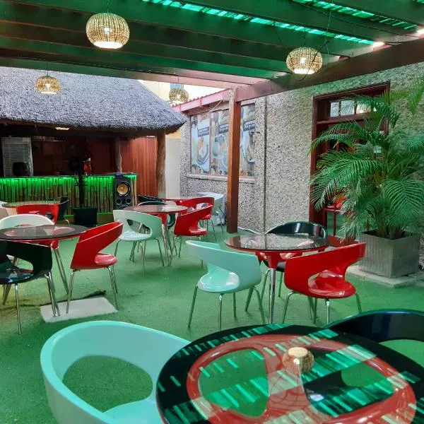 Hospedaria Restaurante Xeque Mate, hotel v destinaci Luanda