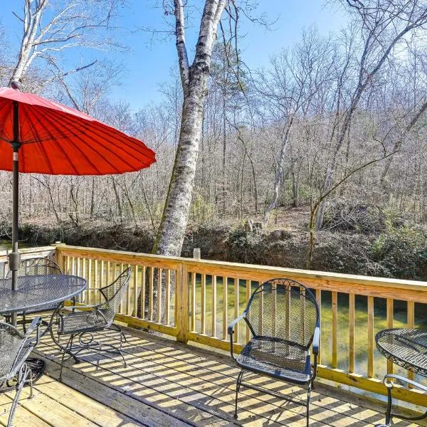 Cleveland Home with South Saluda Fishing Access, hótel í Cleveland