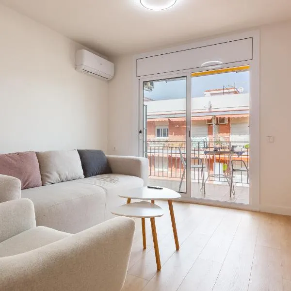 Blue Coast Apartment, hotel a Canet de Mar