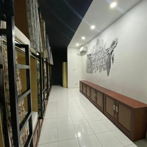 Innbox Hostel, ξενοδοχείο σε Sorong