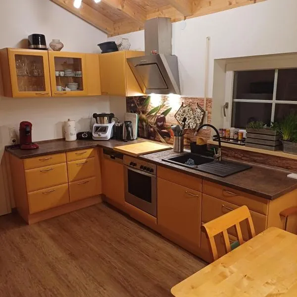 Bei Hillers, hotel em Obing