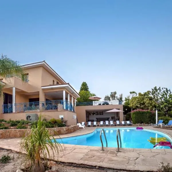 Zeus Sublime Villa 5 bedrms HEATED POOL by Coral Sun Villas,, hotel v destinaci Coral Bay
