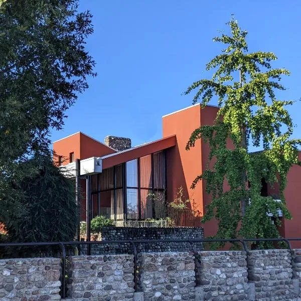 Villa le Ninfee, hotel v destinaci Pozzolo