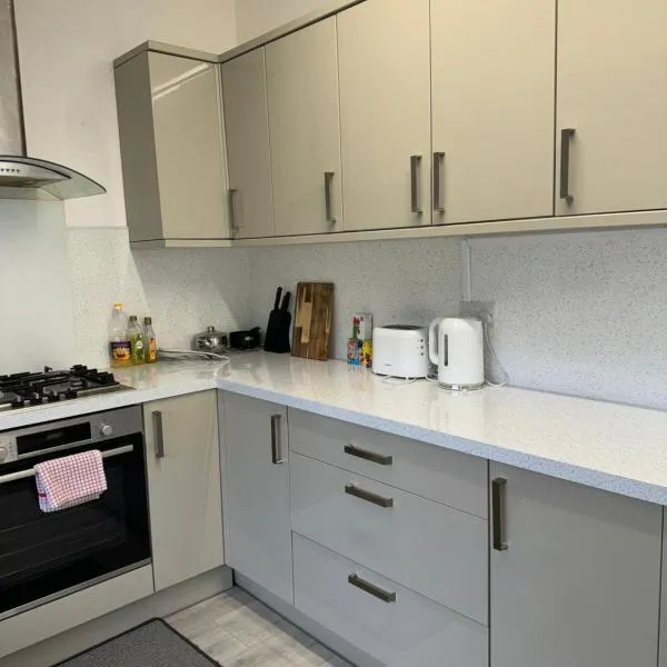 Cardiff Grangetown Stylish 3Bed House., khách sạn ở Cardiff