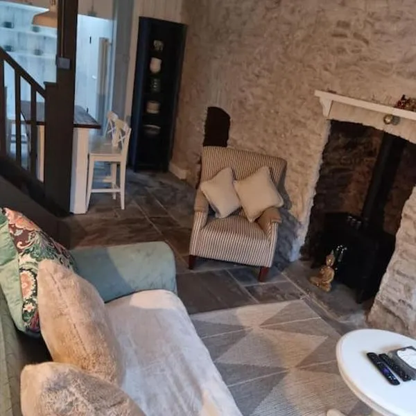 Little Cottage, Big Character, Hotel in Pontypridd