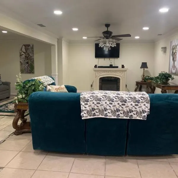 Entire Apartment Suite family singles Couples Nurses dinners business meetings, hotel a Lithonia