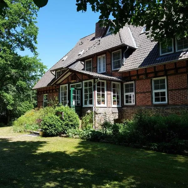 Haus Heidetal, hotel v destinaci Bispingen