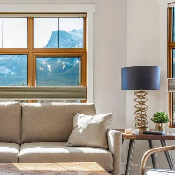 The Grand Escape Downtown Canmore, hotel a Canmore