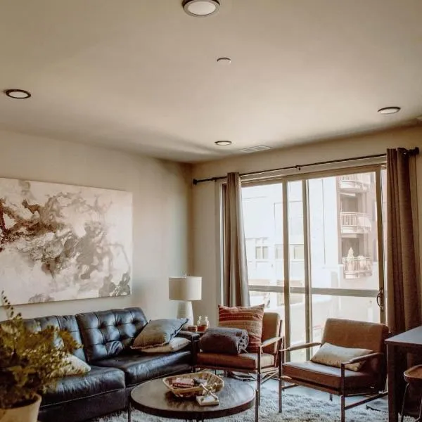 State Street Downtown Condo, hotel in Traverse City