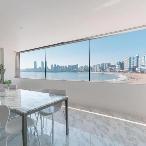 The Wave Pension, hotel di Busan