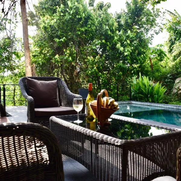 Villa Papaya @ Kamala Beach、カマラビーチのホテル