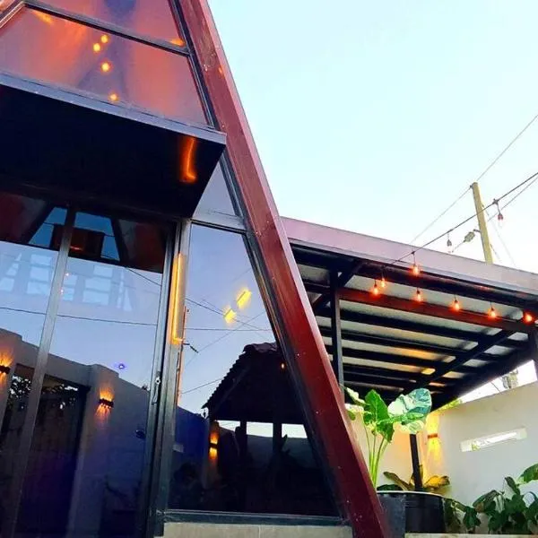 M Villa Staycation, hotel v destinaci Los Banos
