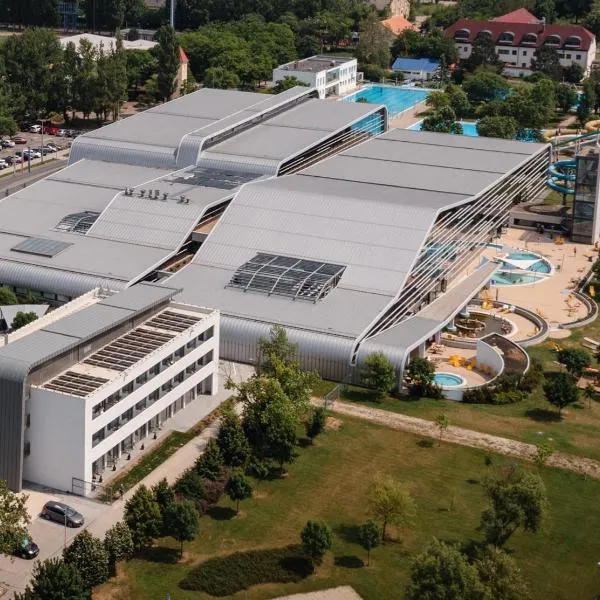 Aqua Hotel, hotel v destinácii Kecskemét