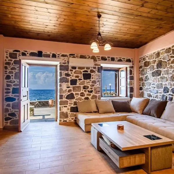 Casa Del Mare Sea View House up to 6 guests, hotel in Mandrakion