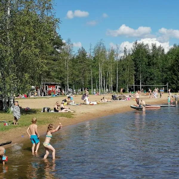 Emolahti Camping, hotel in Mäkiöiskylä