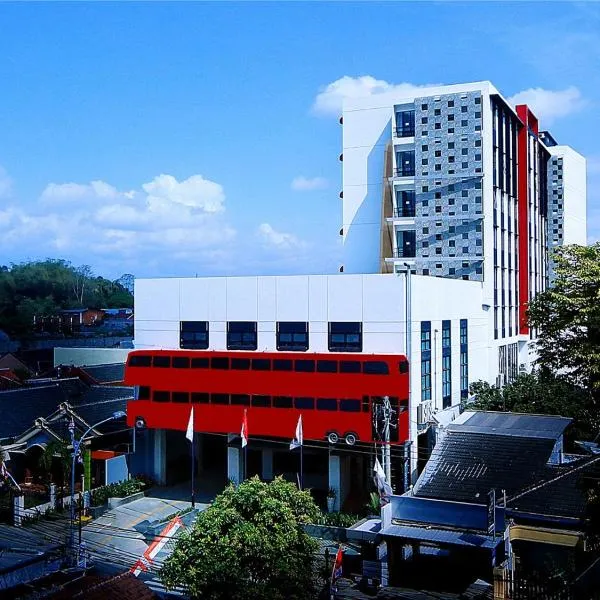 Hotel Fortunagrande Jember โรงแรมในเจมเบอร์