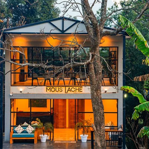 Moustache Bhimtal Luxuria, Nainital, hotel v destinaci Bhimtal