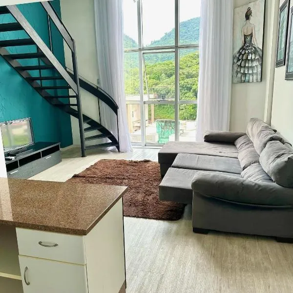 Saint Sebastian Flat 603- Com Hidro! até 3 pessoas, Duplex, no centro, מלון בGuaramirim