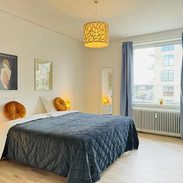 aday - 4 bedrooms holiday apartment in Bronderslev、ブレナスレウのホテル