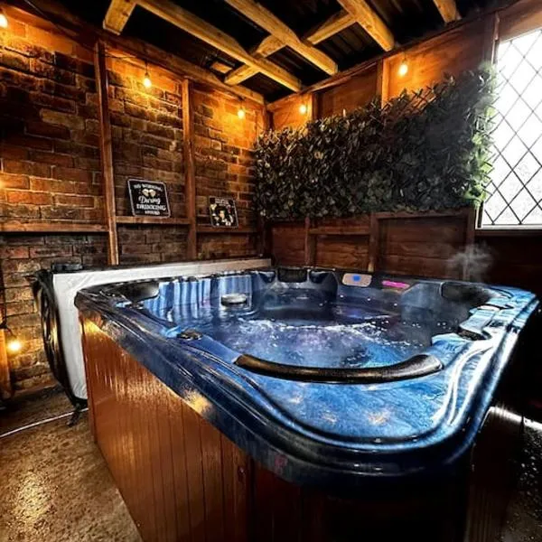 Modern and spacious house with Hot Tub, hotel a Lincolnshire