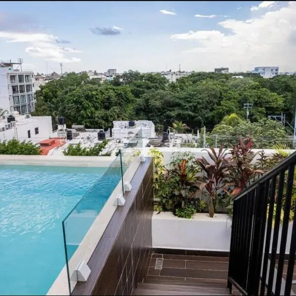 Fast WIFI/5 min beach/Private Parking, Hotel in Playa del Carmen