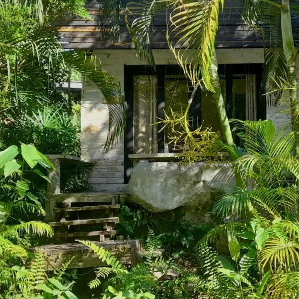 Wave-F, готель у місті Ко-Кут