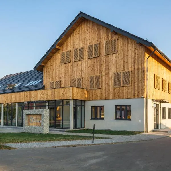 Hotel Naturum, hotell sihtkohas Pakosław