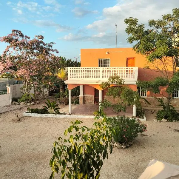 Casa en VILLA GABRIELA, hotel in Celestún