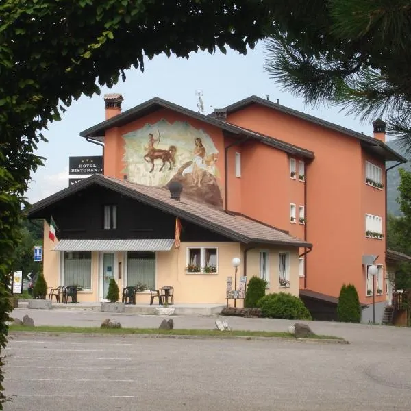 Hotel Ristorante Sagittario, hotel v destinaci Feltre