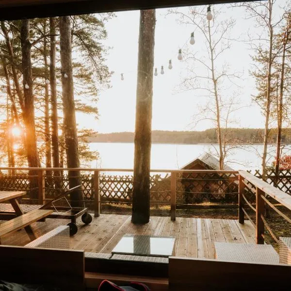 WYPOCZYWANKO DOMEK PIERWSZA LINIA BRZEGOWA, hotelli kohteessa Borsk