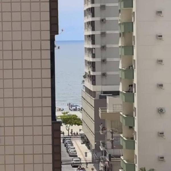 Amplo apartamento Balneário Camboriú SC