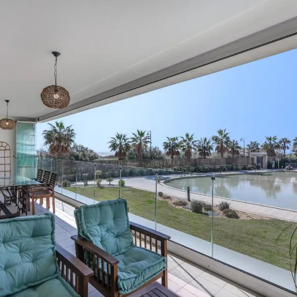 Ocean Homes by Ĥ - Playa de los Haraganes HOHH7002P85, ξενοδοχείο σε Isla Canela