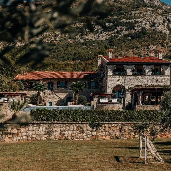 Talići Hill - Rustic Villas, hotel i Sutomore