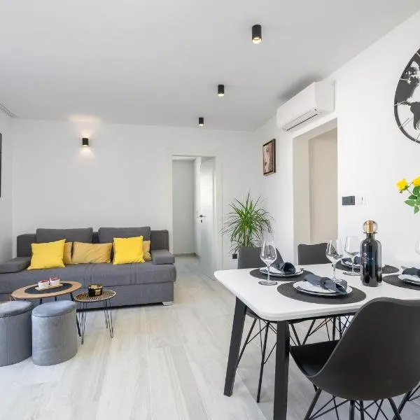 Apartman Nela Srebreno, hotel v Mlini