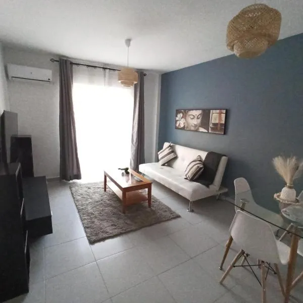 Apartamento Mis Dos Soles - 7 min a pie de Playa, hotel v destinaci Roquetas de Mar