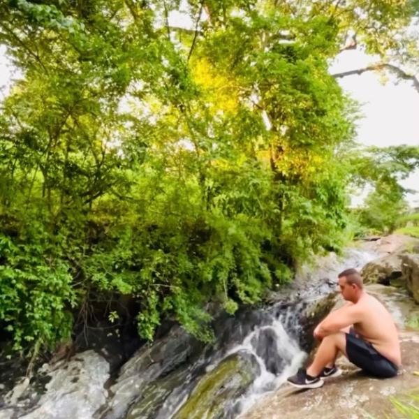 Aconchego na montanha com BANHEIRA de imersão e 5 suítes 7,5km do centro Águas de Lindóia internet Starlink - Foto 3