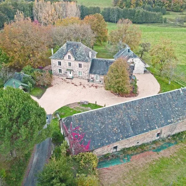 Domaine de la Clauzade, hotel v destinaci Saint-Germain-les-Vergnes