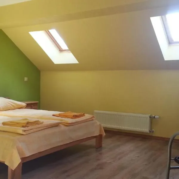 Ūdensputni, hotel v destinaci Tāšu-Padure