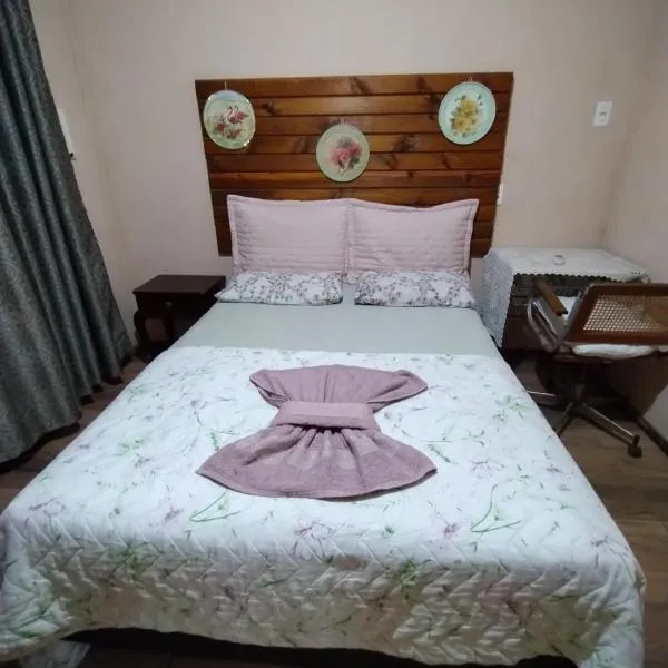 Pousada Maria Rosa Quarto 1, hotel v destinaci Blumenau