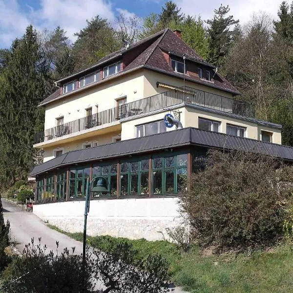 Landhaus Waldfrieden, hotel in Albersdorf