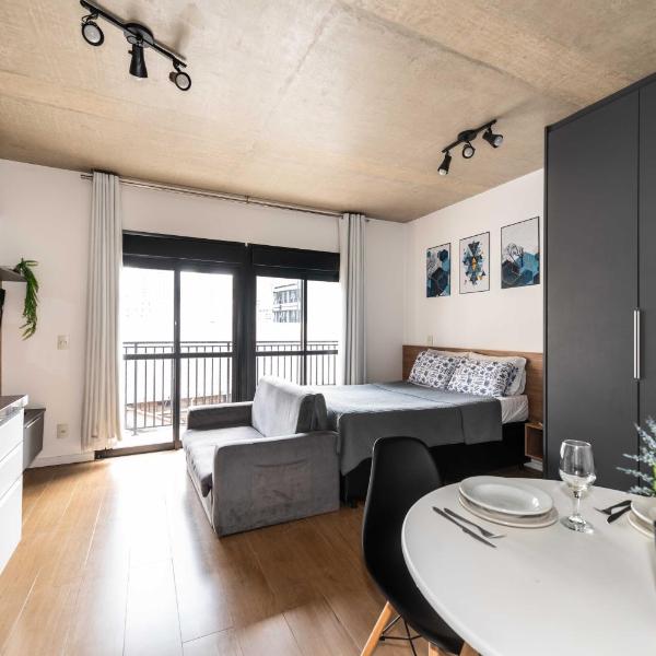 47 New studio next Paulista Av, fast wifi and balcony