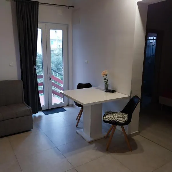 FRANE STUDIO, hotel v destinaci Tribunj