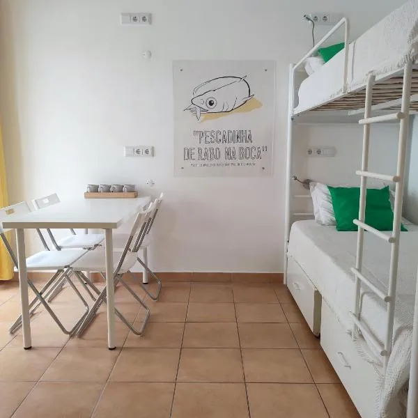 Racing Mackerel Hostel, hotel v destinaci Lagos