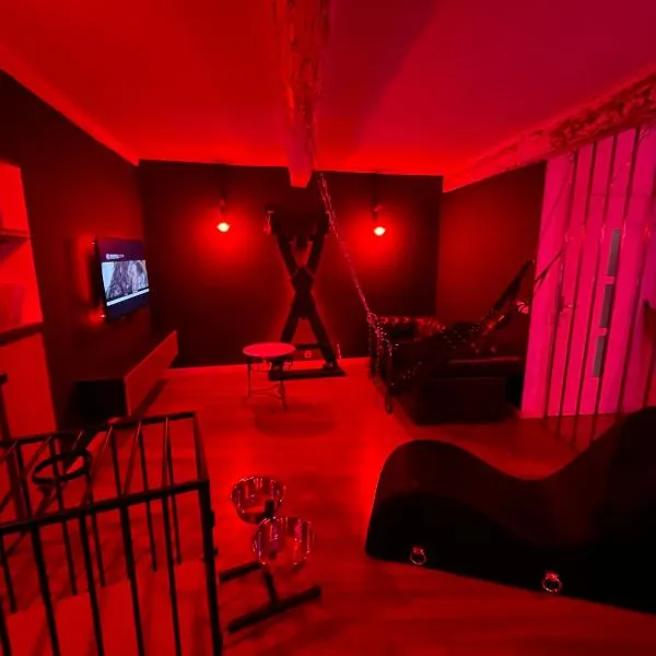 L’Evasion la Love Room de Fayence, hotel v destinaci Fayence
