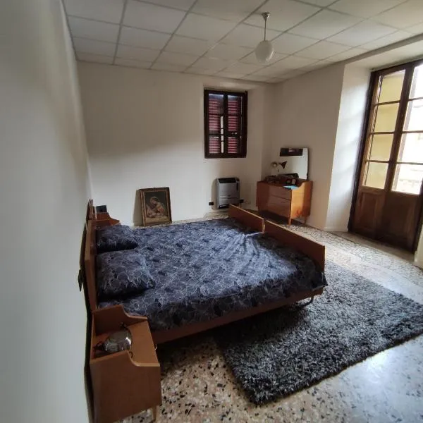 Casa Valduggia, hotel in Valduggia