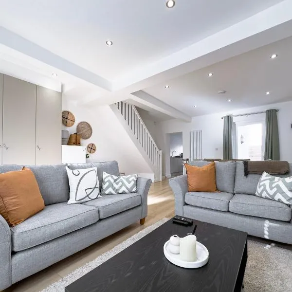Salters Cottage - Stunning Modernised 3 BR Home Just Steps From the Beach, hotel v destinaci Budleigh Salterton